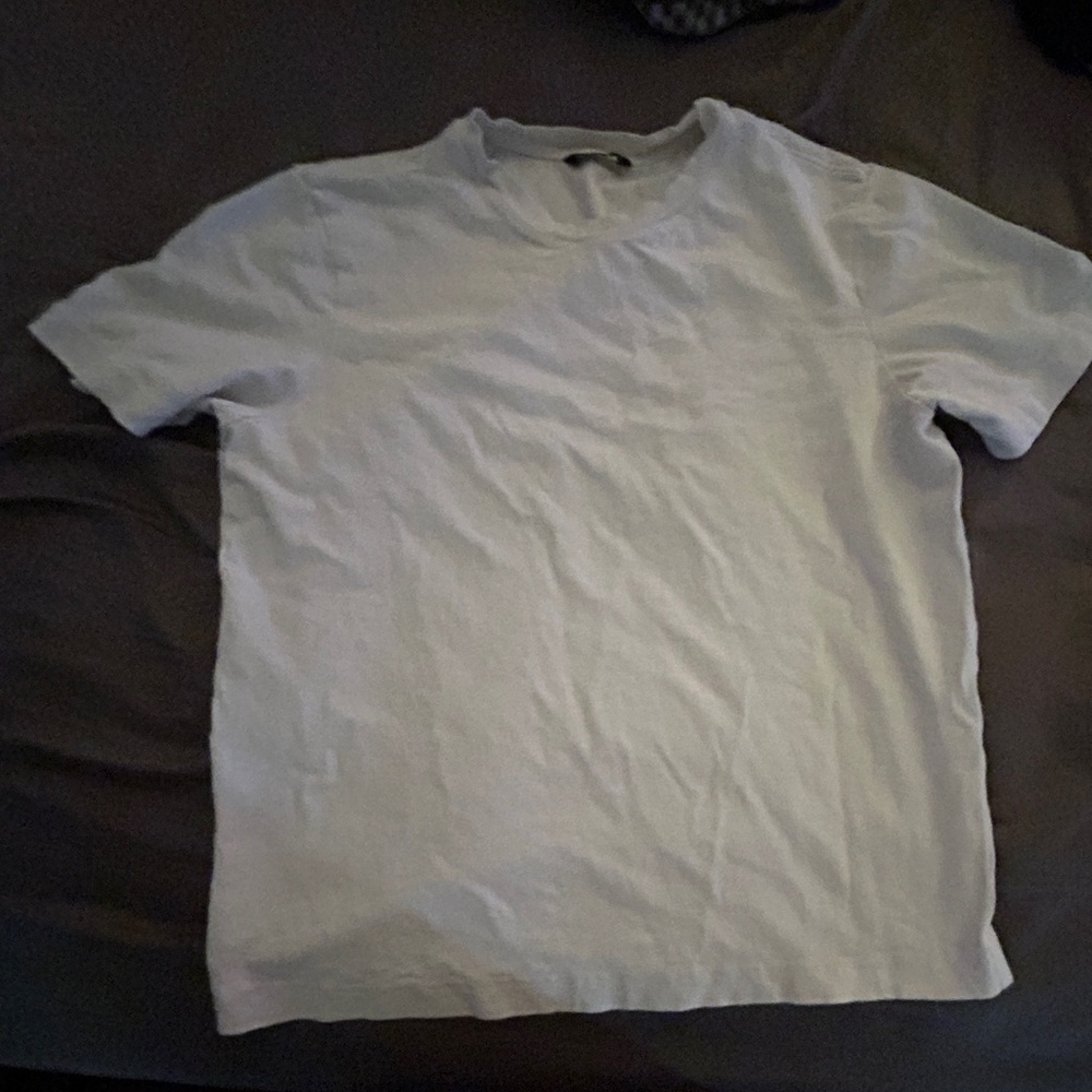 size medium fits like a small would fit skinny medium